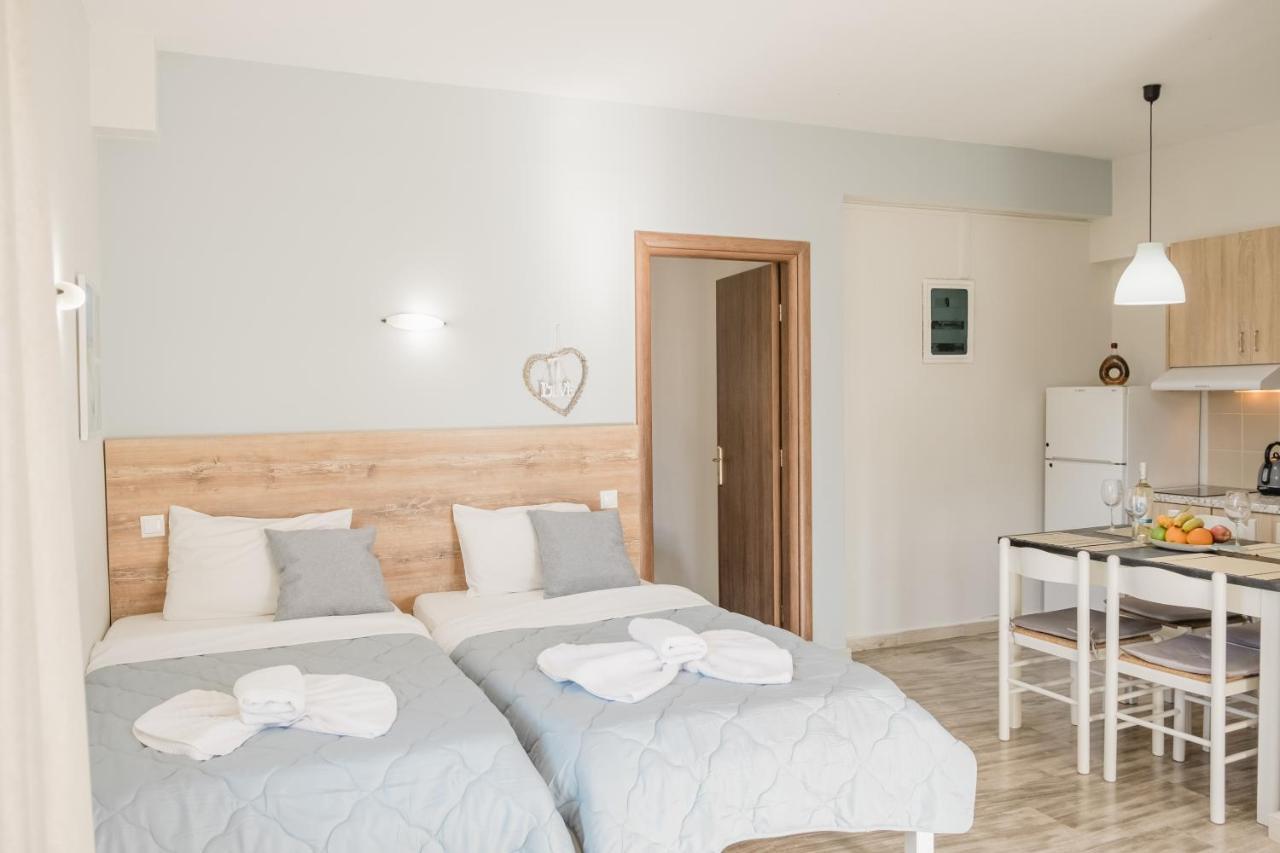 Miramare Apartments Platanias  Ngoại thất bức ảnh
