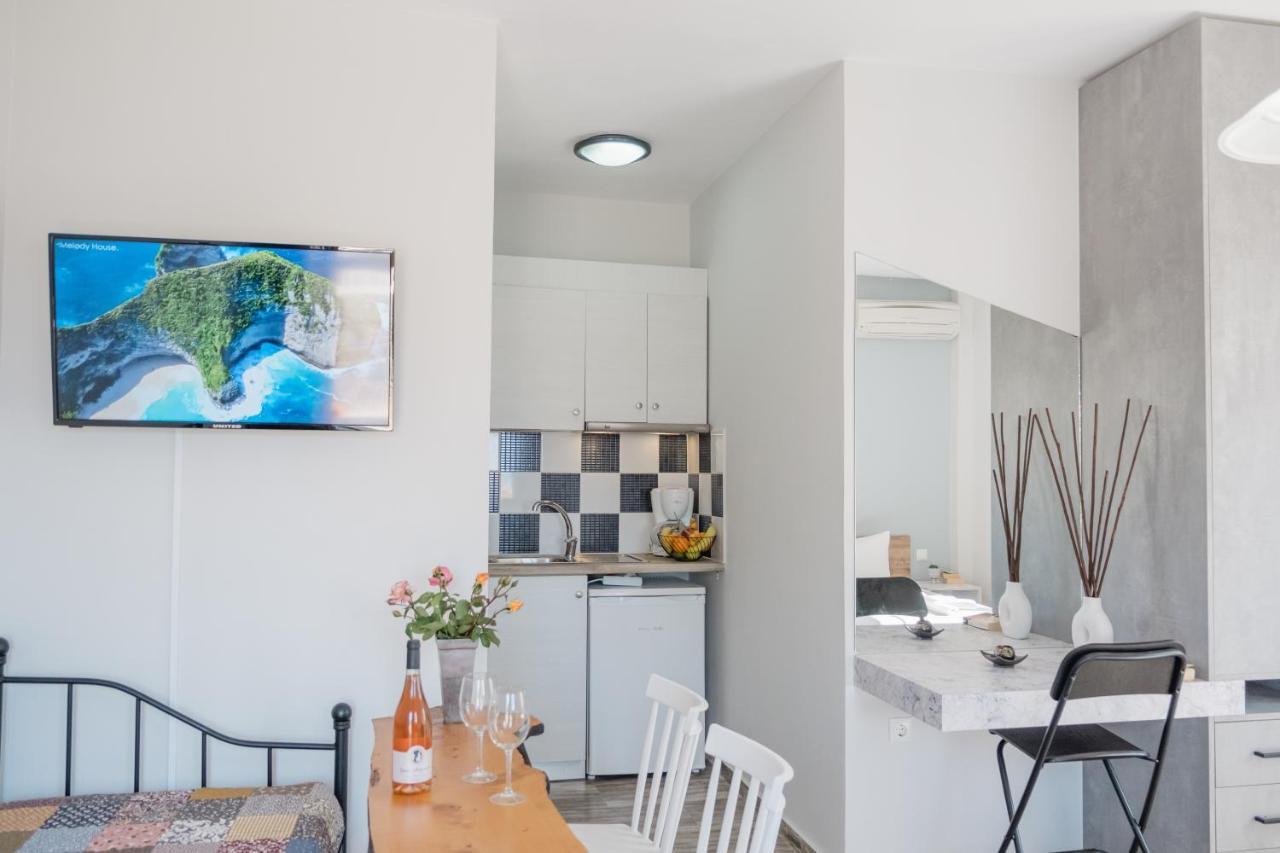 Miramare Apartments Platanias  Ngoại thất bức ảnh