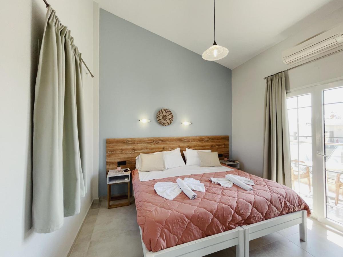 Miramare Apartments Platanias  Ngoại thất bức ảnh
