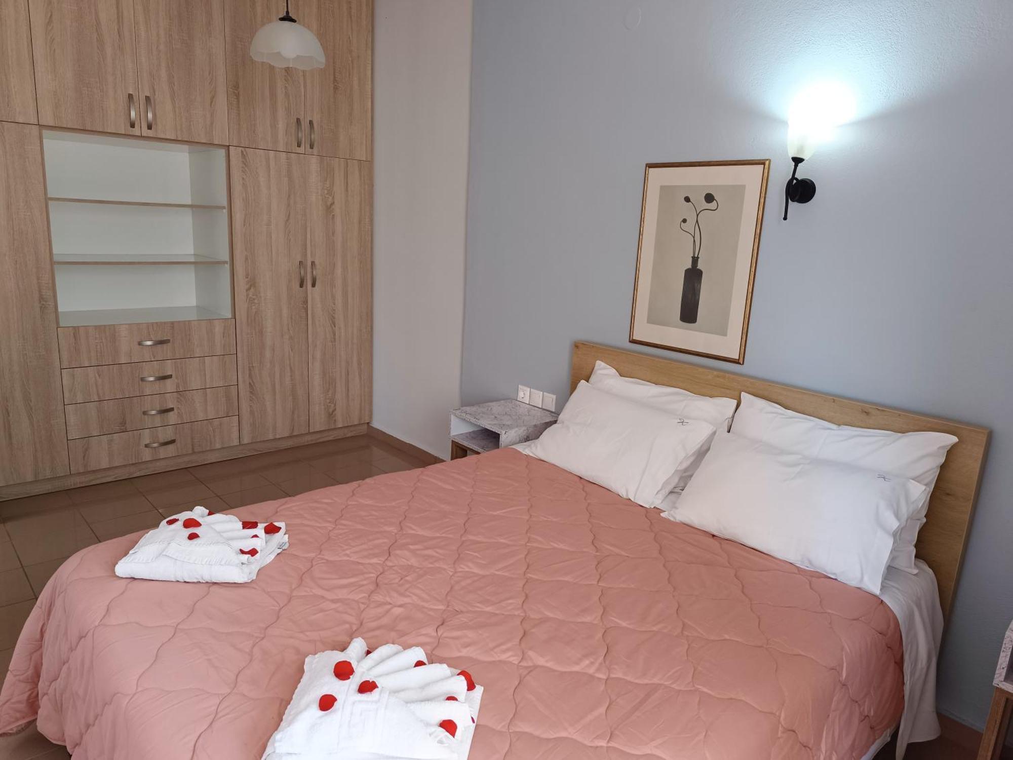 Miramare Apartments Platanias  Ngoại thất bức ảnh