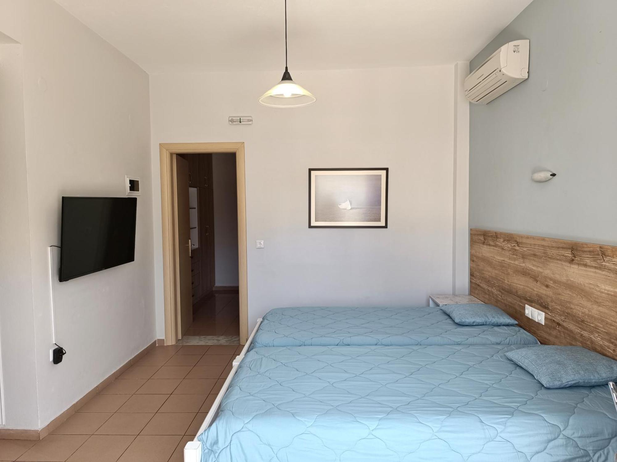 Miramare Apartments Platanias  Ngoại thất bức ảnh