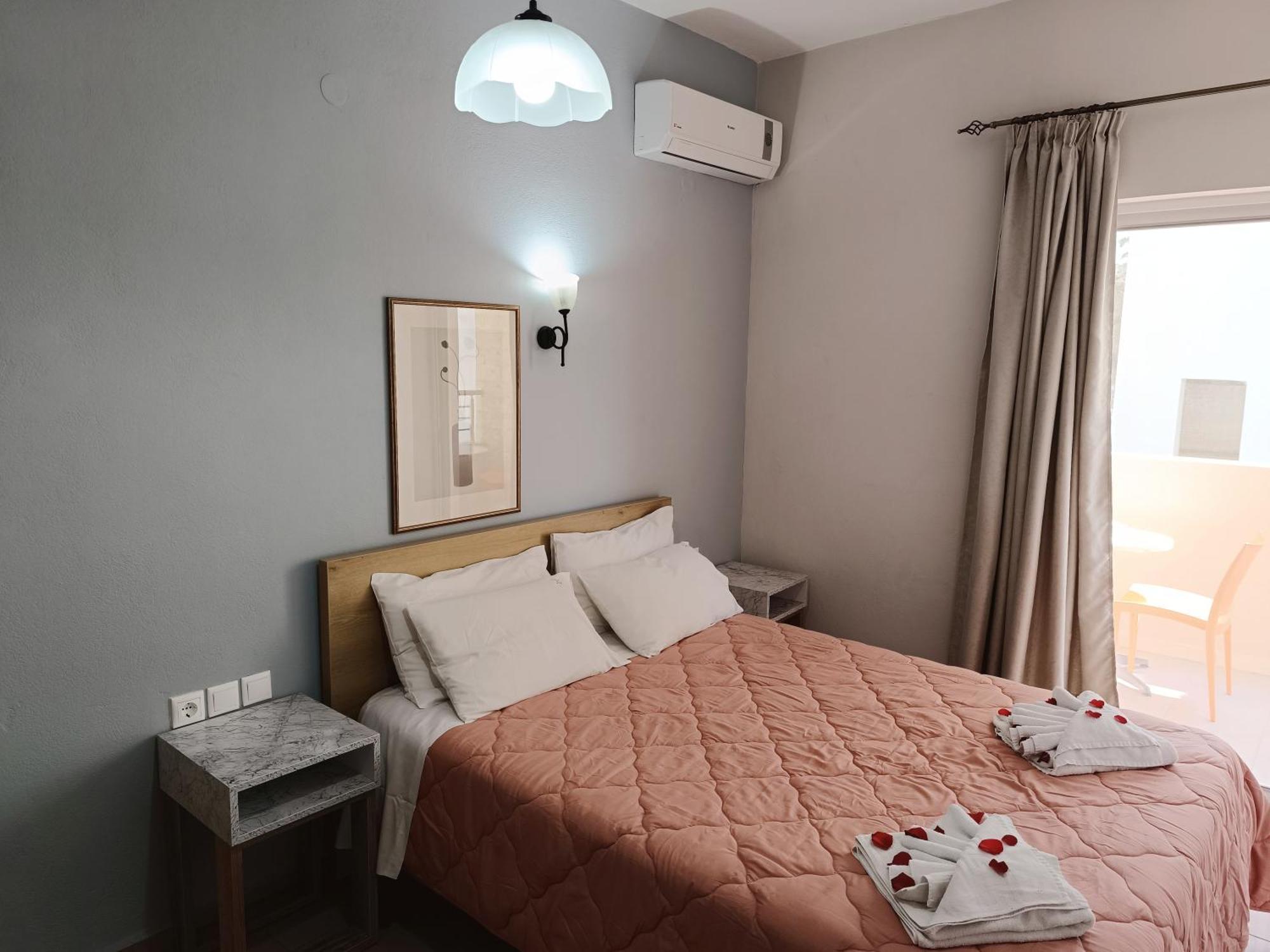 Miramare Apartments Platanias  Ngoại thất bức ảnh